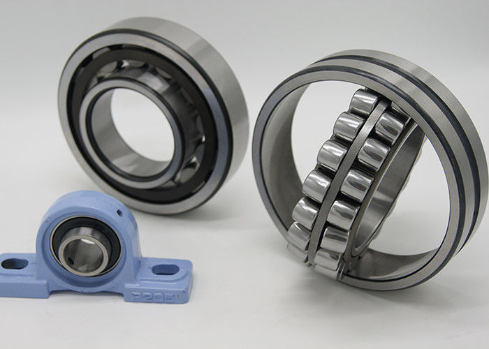 SKF NTN NSK 22205 22206 22207球形の軸受のサイズ25*52*18